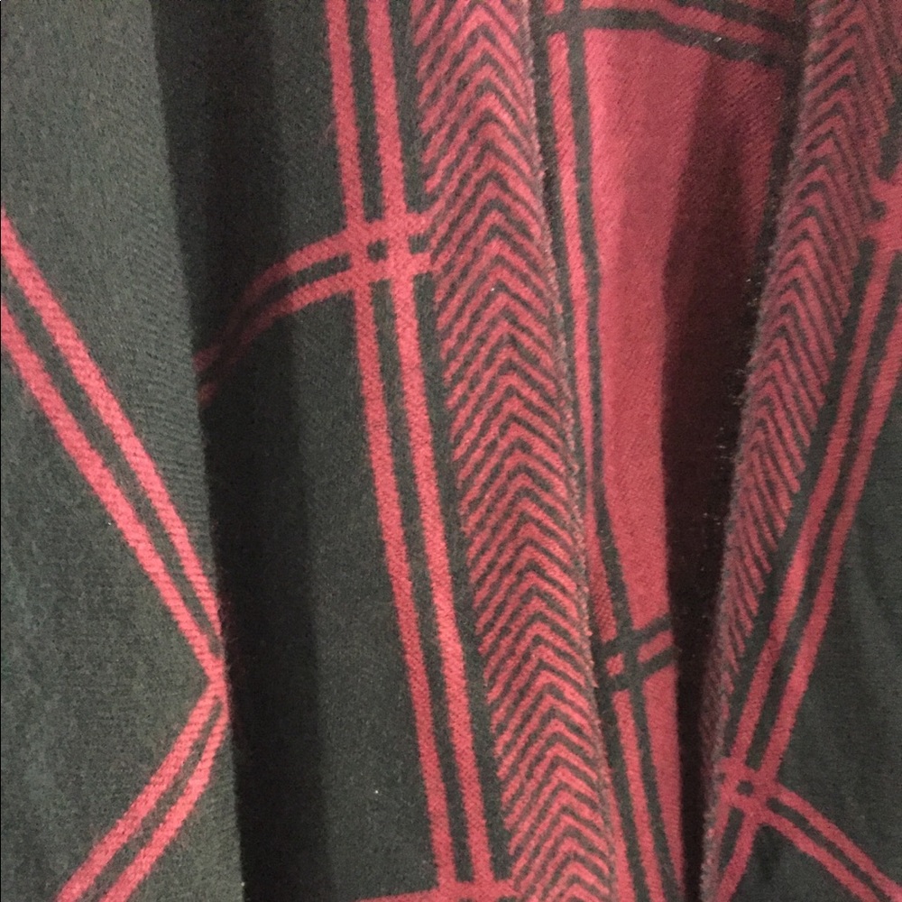 🌹SOLD🌹TORRID Plus Size Merlot Plaid Wrap - Picture 6 of 8